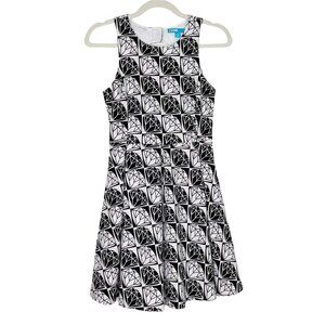 L’Amour Nanette Lepore Black White Dress‎ Women’s Size Small Cutout Back